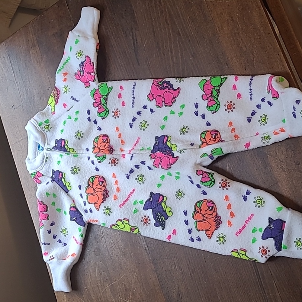 Vintage zippered Footed Blanket Sleeper, Dinosaurs 0-6 Months Fisher-Price 1993